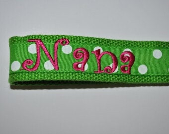 Keychain -Grandmother, Gigi Keychain,Nana Keychain, Mimi Keyfob, Grammy Keychain, Granny keychain, Yiayia Monogrammed Wristlet, Choose style